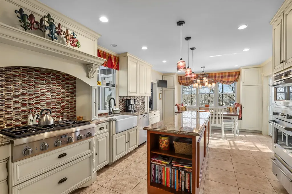 79 Manchester Drive Mount Kisco NY 10549