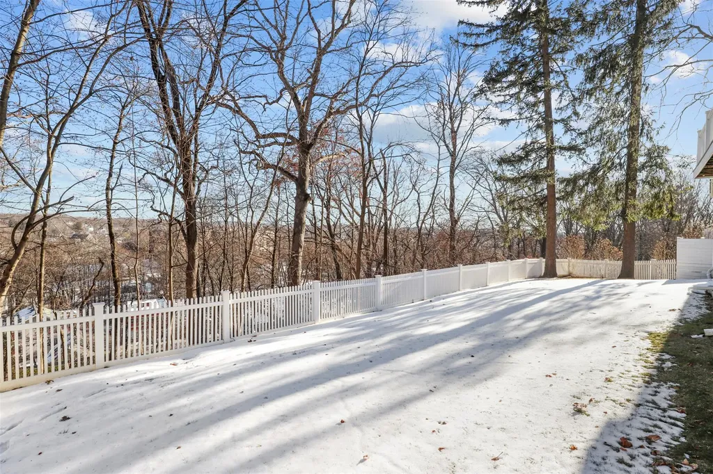 79 Manchester Drive Mount Kisco NY 10549