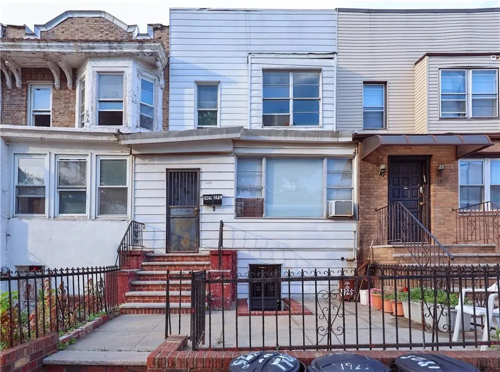 1925 62nd Street Brooklyn NY 11204