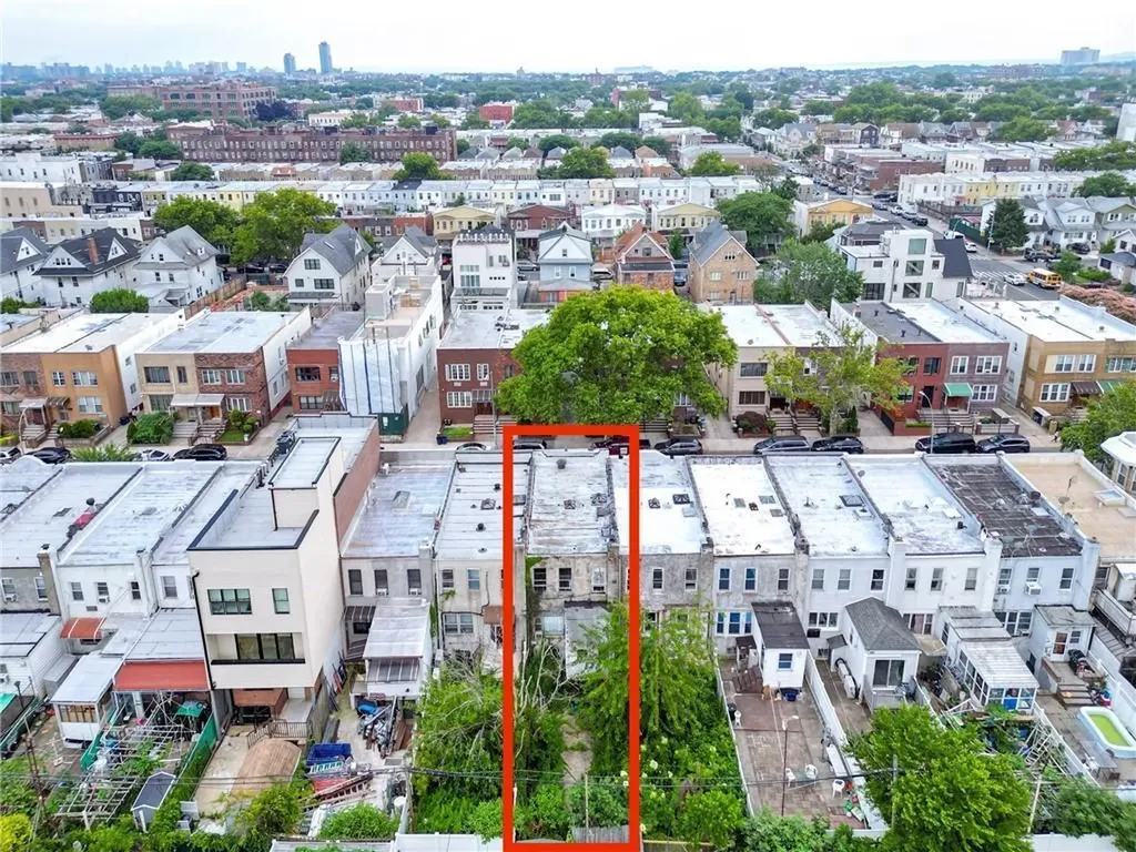 1925 62nd Street Brooklyn NY 11204