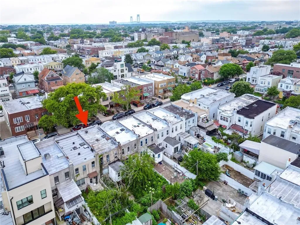 1925 62nd Street Brooklyn NY 11204