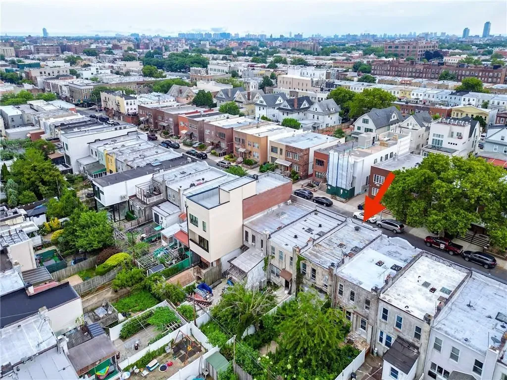 1925 62nd Street Brooklyn NY 11204
