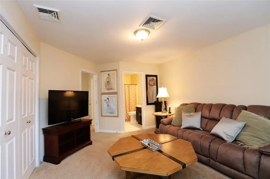 29 Deer Run Road Kingston NY 12401