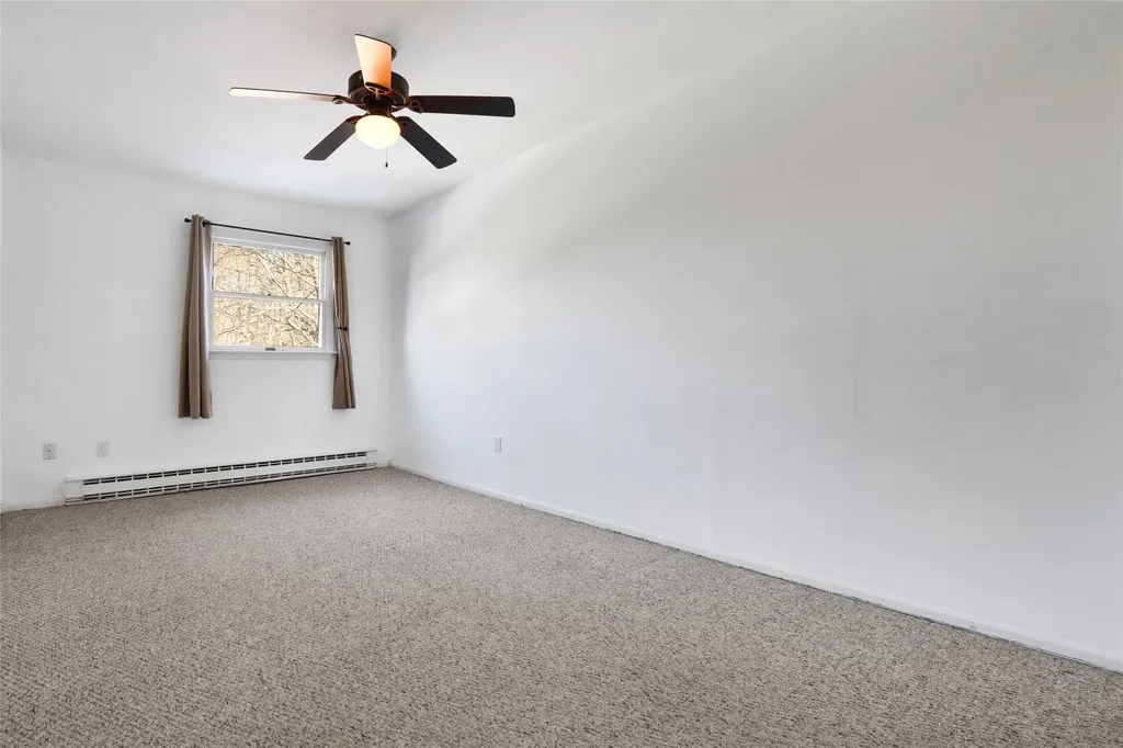 39 Roundtree Court Beacon NY 12508
