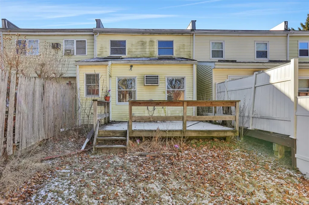 39 Roundtree Court Beacon NY 12508