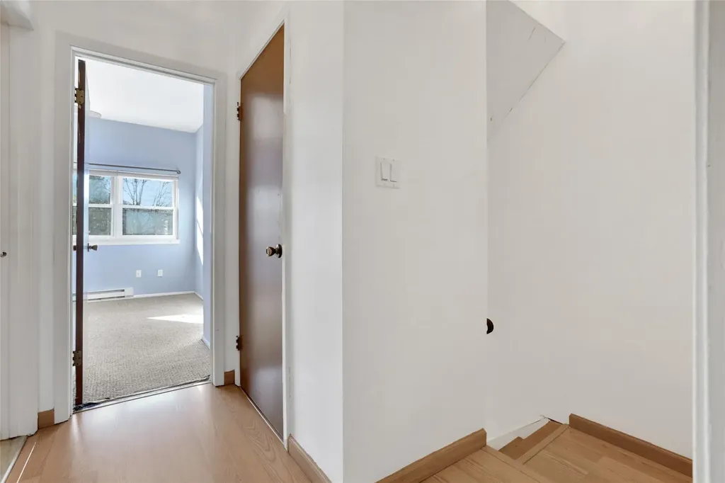 39 Roundtree Court Beacon NY 12508