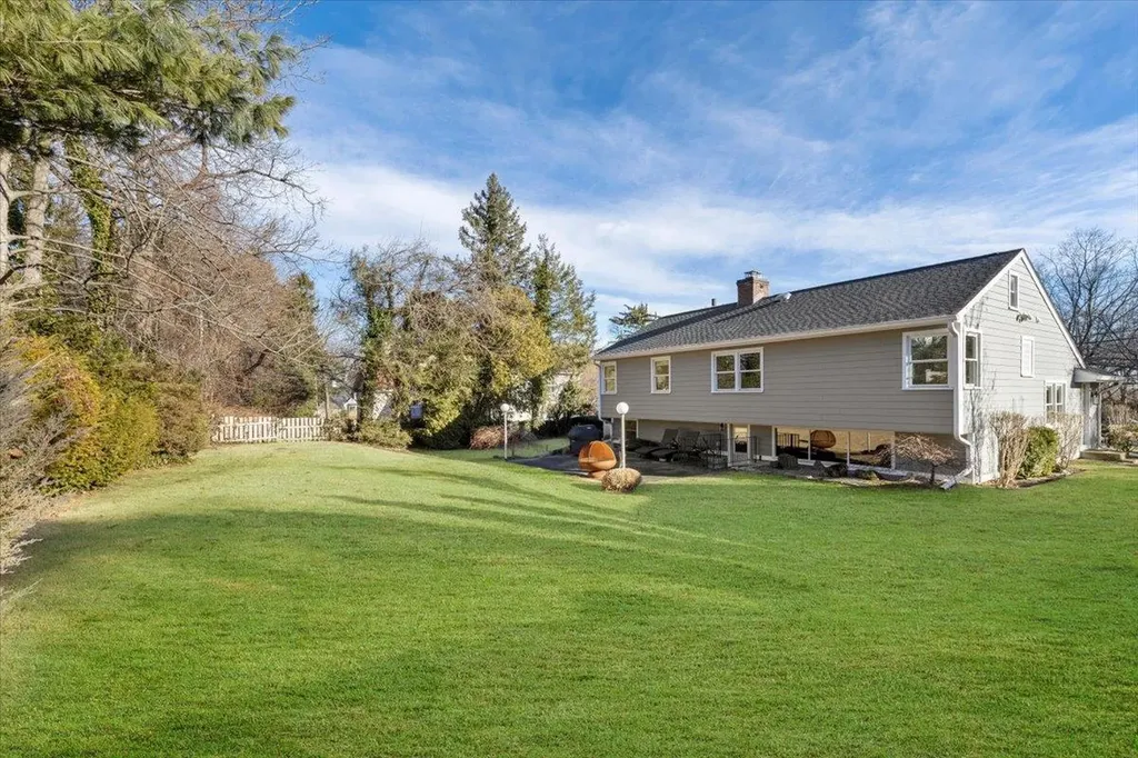 6 Homeside Lane White Plains NY 10605