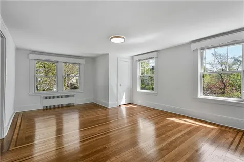 38 Mayhew Avenue Larchmont NY 10538