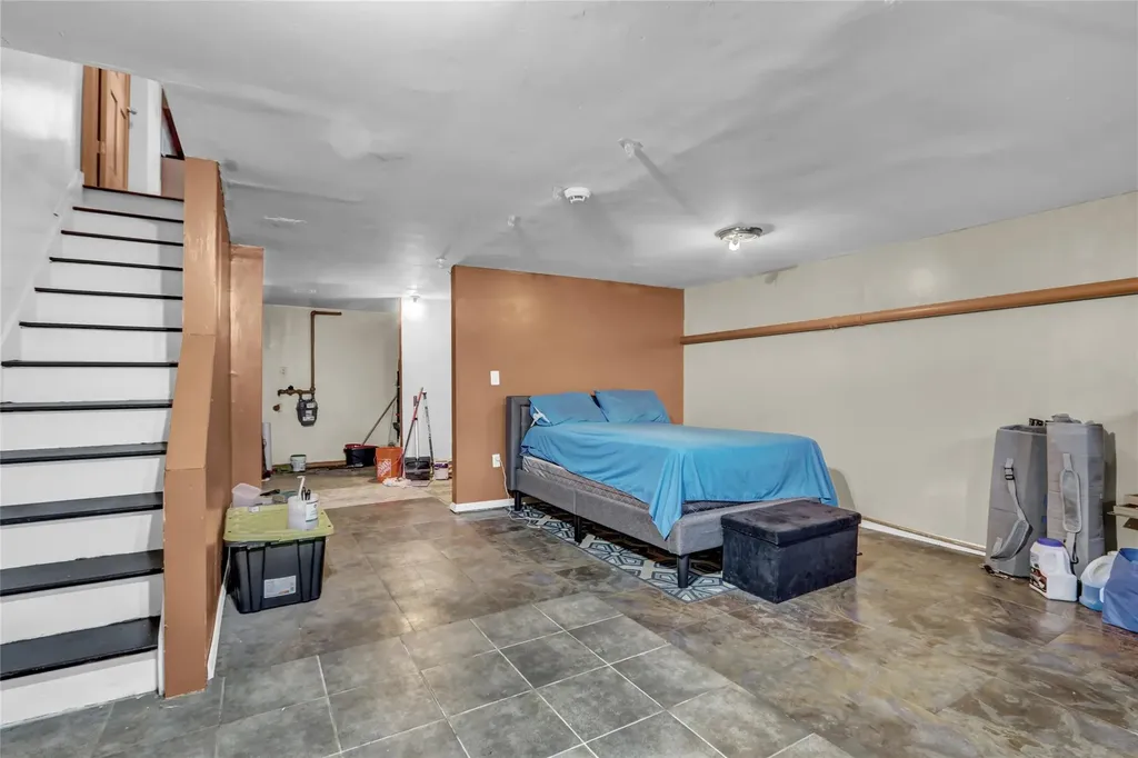 534 Warwick Street Brooklyn NY 11207