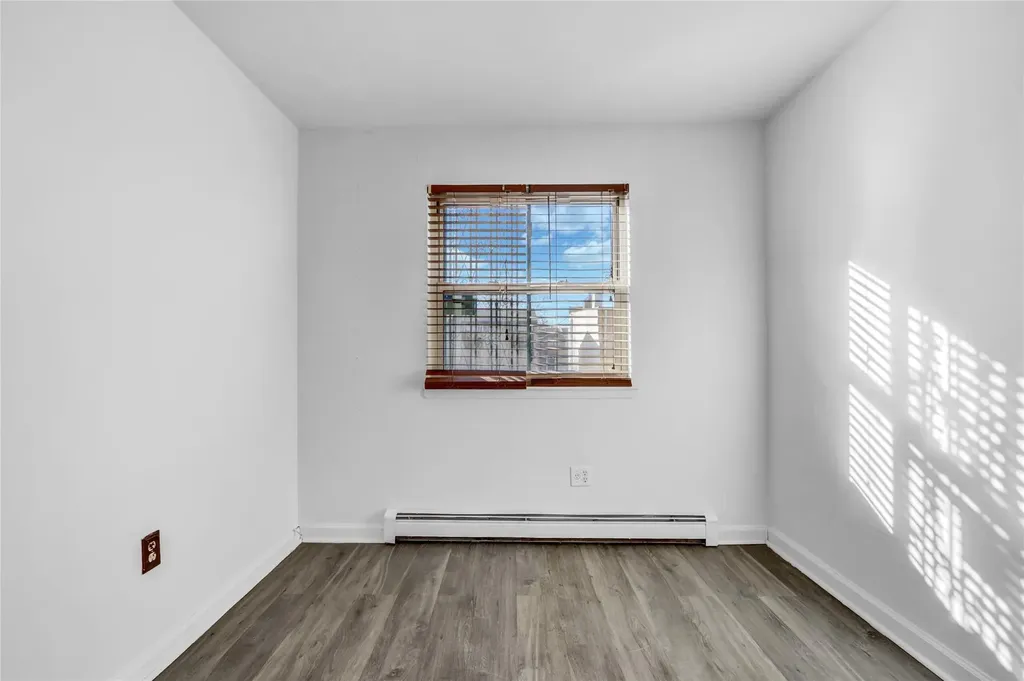 534 Warwick Street Brooklyn NY 11207