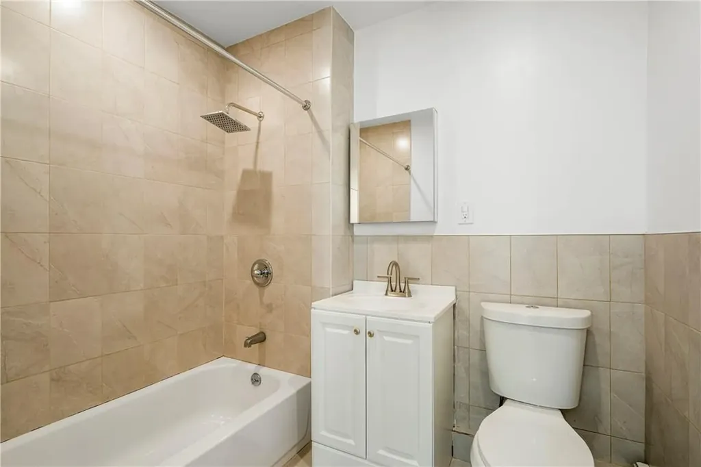1 Post Alley Larchmont NY 10538