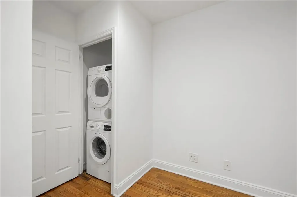 1 Post Alley Larchmont NY 10538