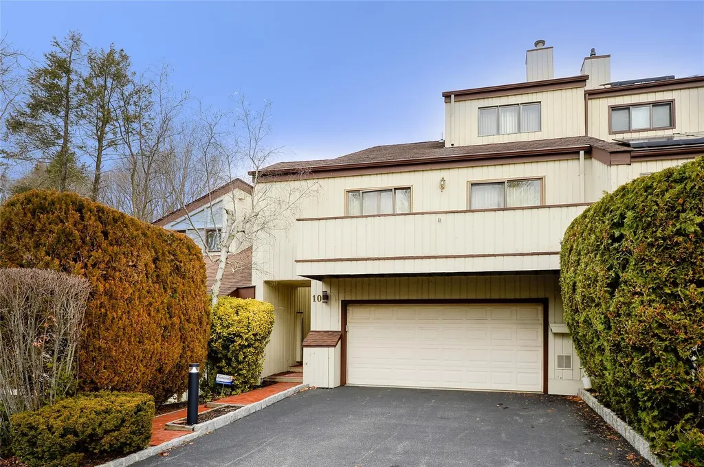 10 Chippewa Court Suffern NY 10901