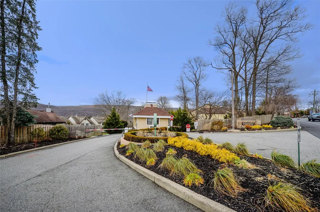 10 Chippewa Court Suffern NY 10901