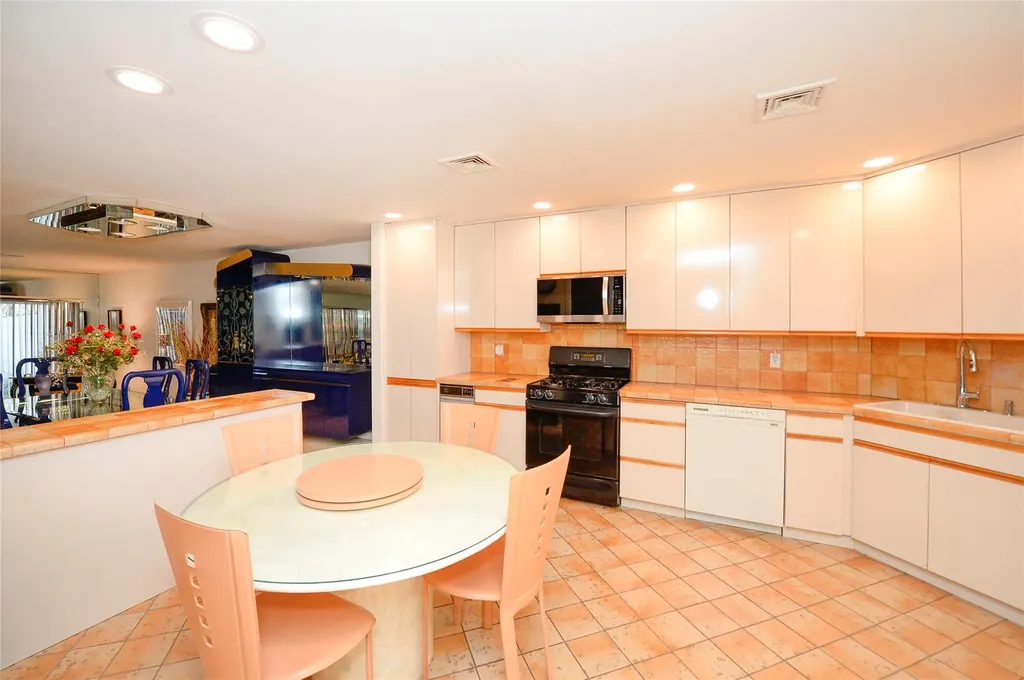 10 Chippewa Court Suffern NY 10901