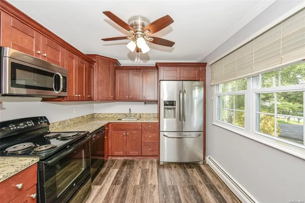 4 Wolfhollow Road Centereach NY 11720