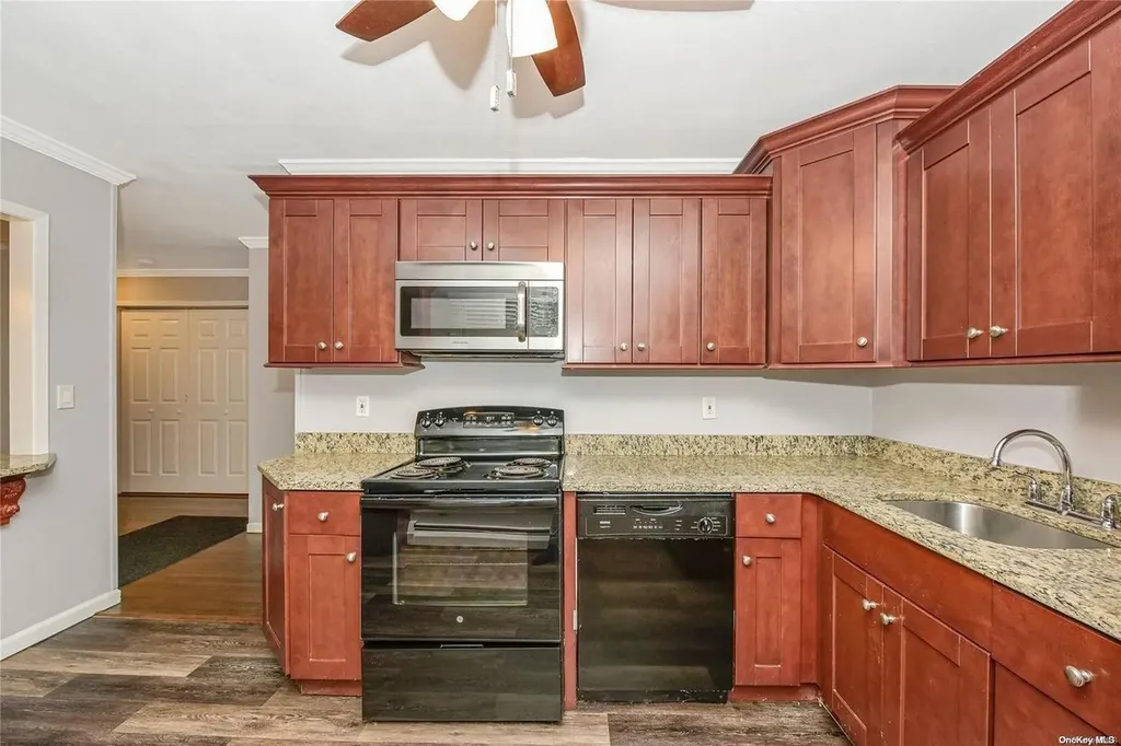 4 Wolfhollow Road Centereach NY 11720