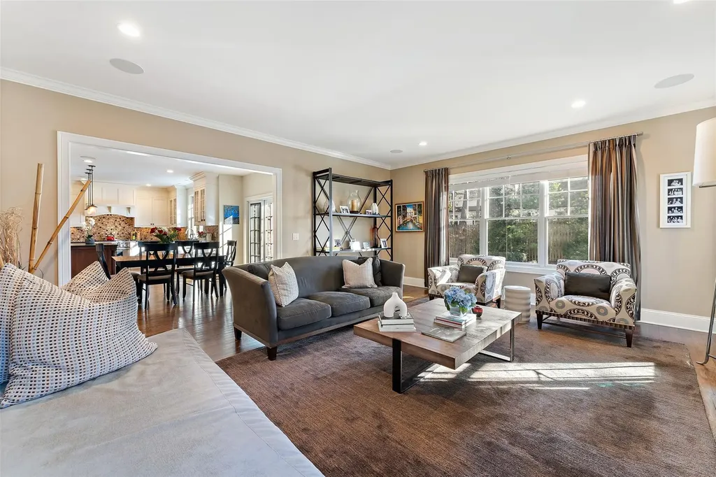 24 Myrtledale Road Scarsdale NY 10583