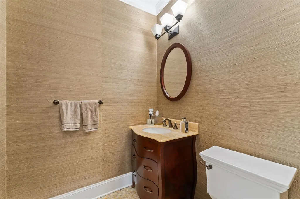 24 Myrtledale Road Scarsdale NY 10583