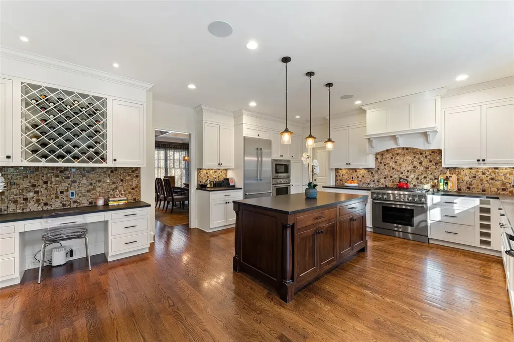 24 Myrtledale Road Scarsdale NY 10583