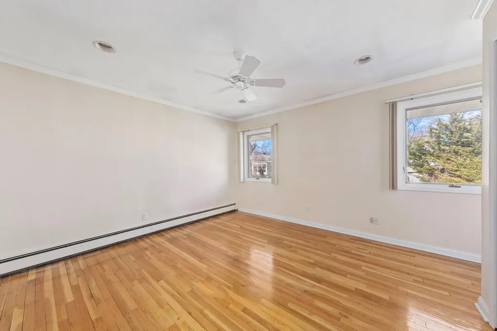 77 Bounty Lane Jericho NY 11753