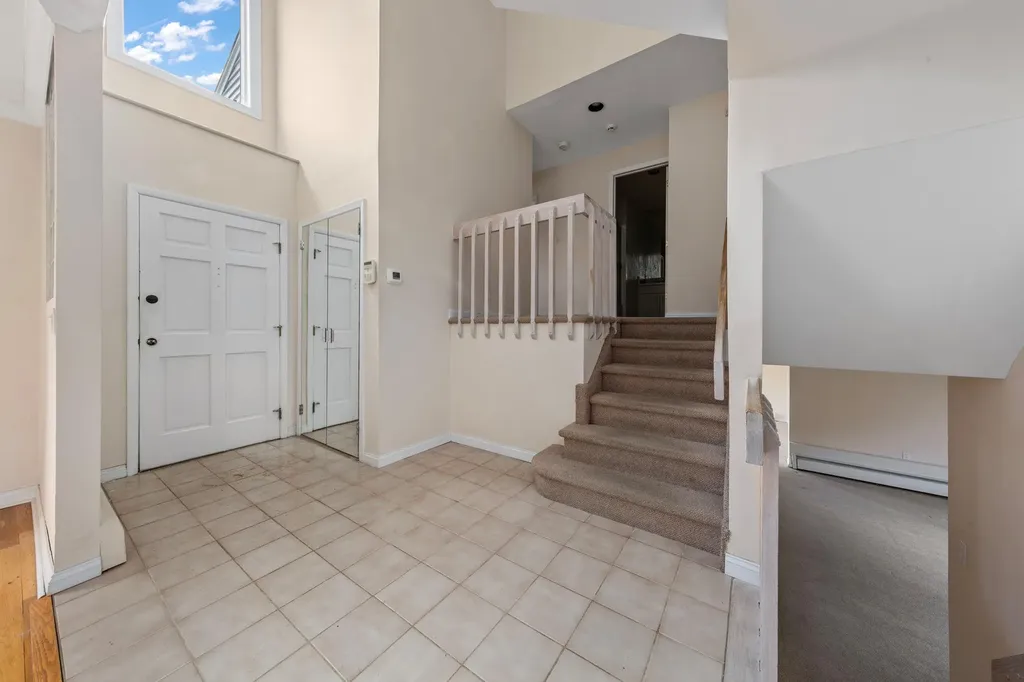 77 Bounty Lane Jericho NY 11753