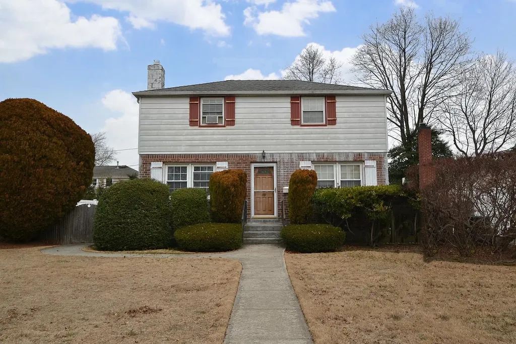23 Hastings Drive Merrick NY 11566