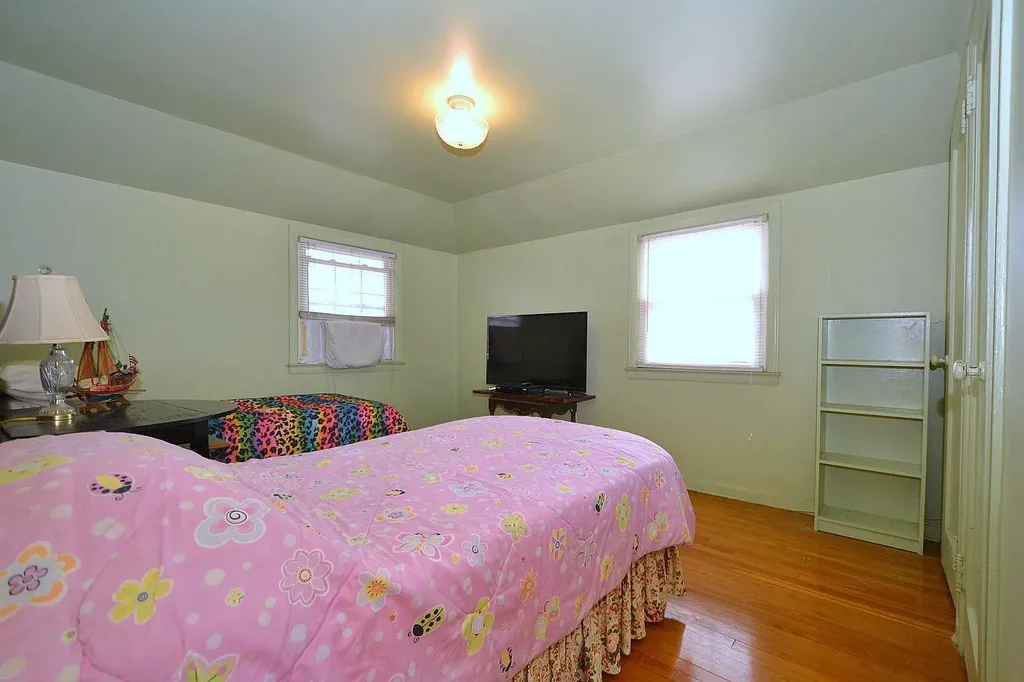 23 Hastings Drive Merrick NY 11566