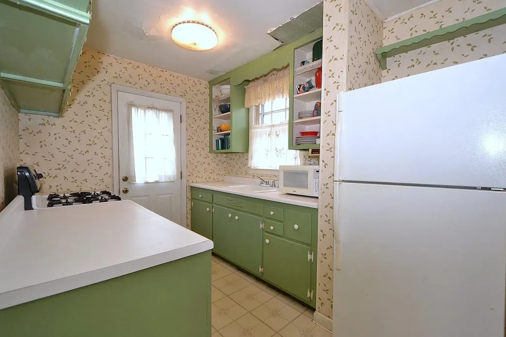 23 Hastings Drive Merrick NY 11566