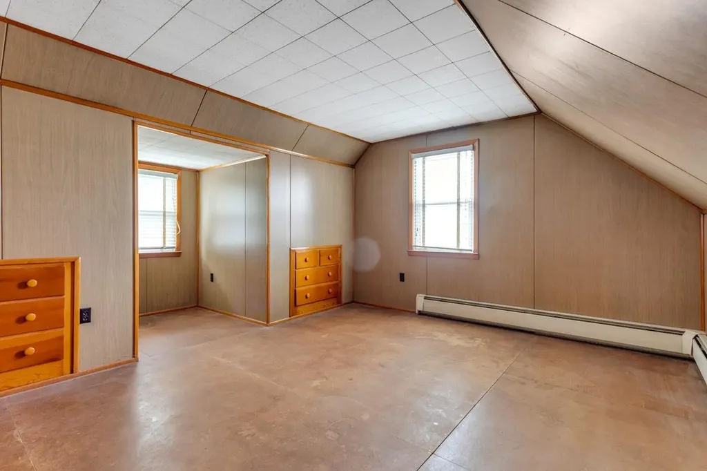 209 Emory Road Mineola NY 11501