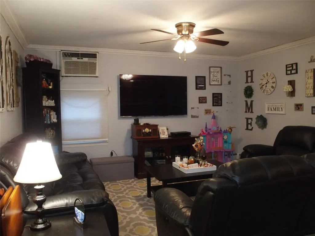 263 Robinson Avenue East Patchogue NY 11772