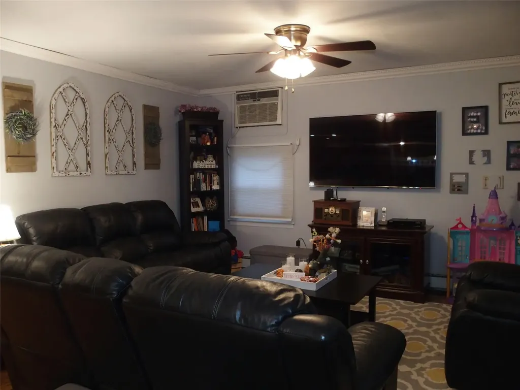 263 Robinson Avenue East Patchogue NY 11772