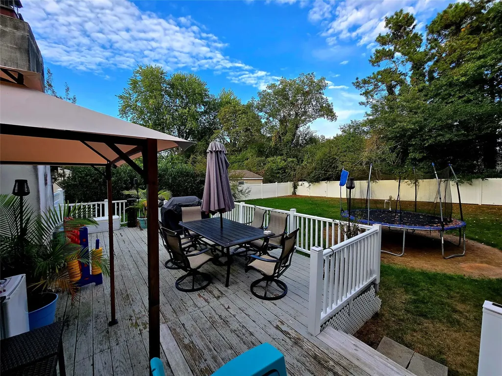 263 Robinson Avenue East Patchogue NY 11772