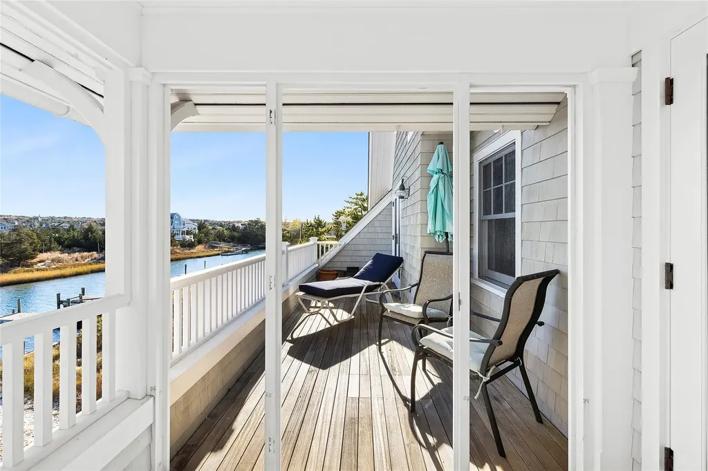 70 Cold Spring Point Road Southampton NY 11968