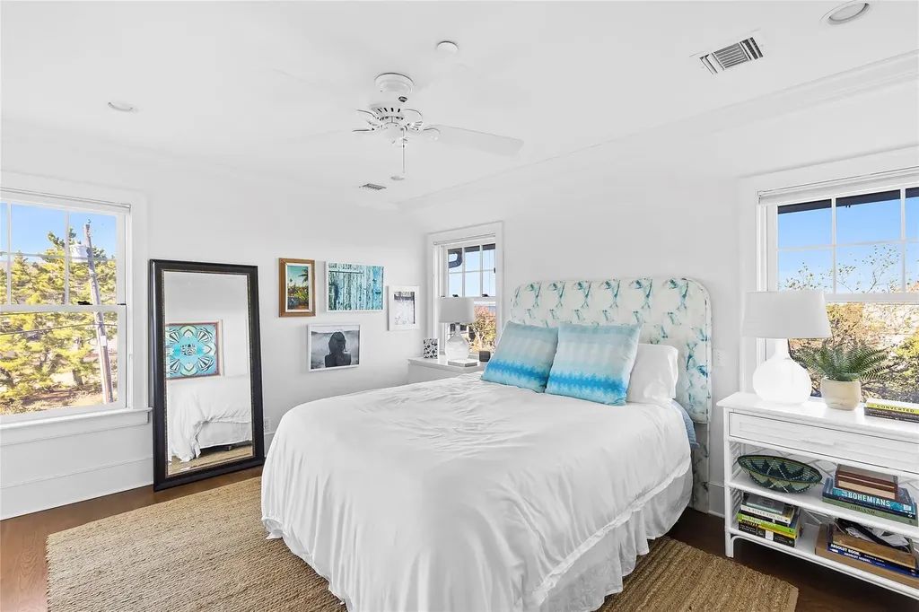 70 Cold Spring Point Road Southampton NY 11968