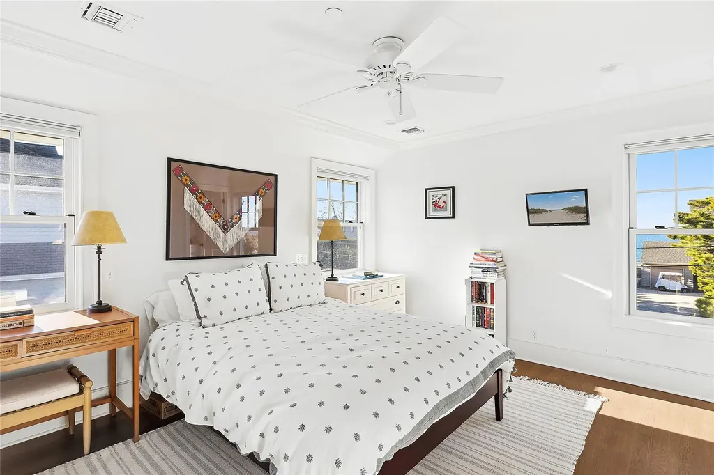 70 Cold Spring Point Road Southampton NY 11968