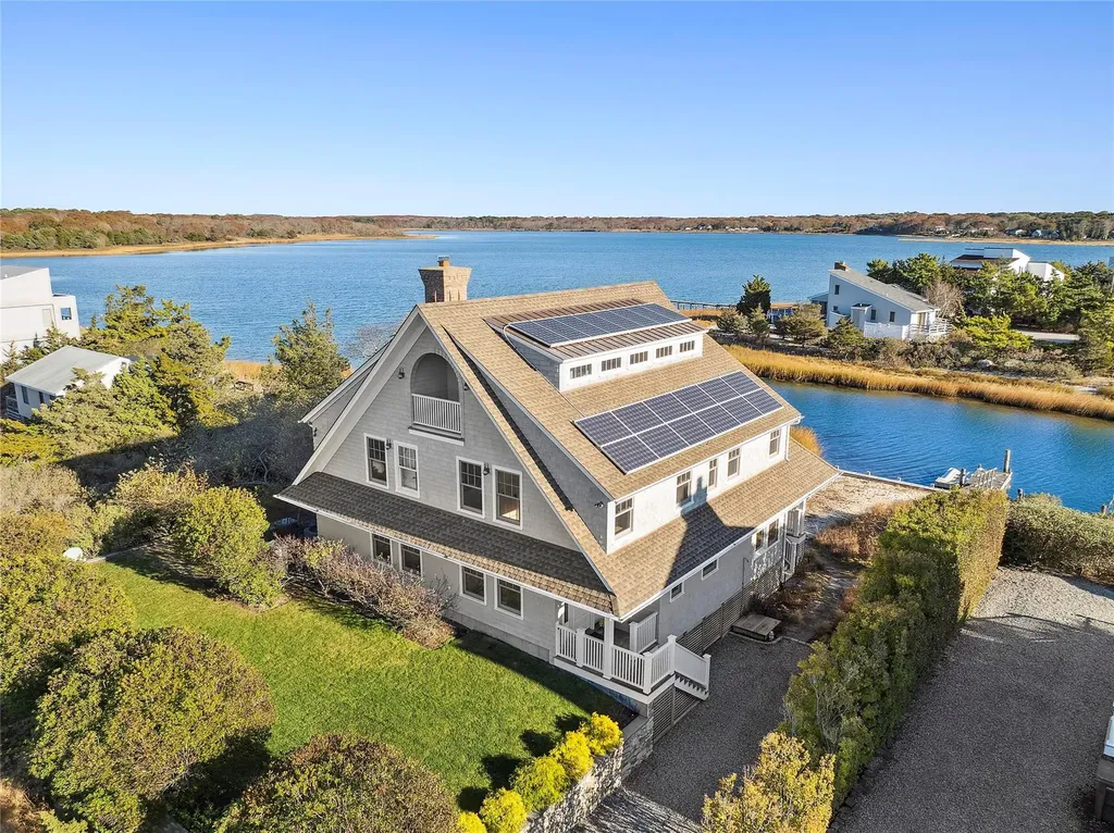 70 Cold Spring Point Road Southampton NY 11968