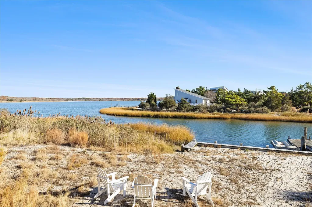 70 Cold Spring Point Road Southampton NY 11968