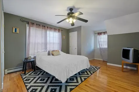 133 N 17th Street Wheatley Heights NY 11798