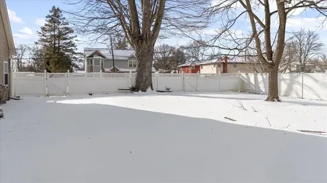 133 N 17th Street Wheatley Heights NY 11798