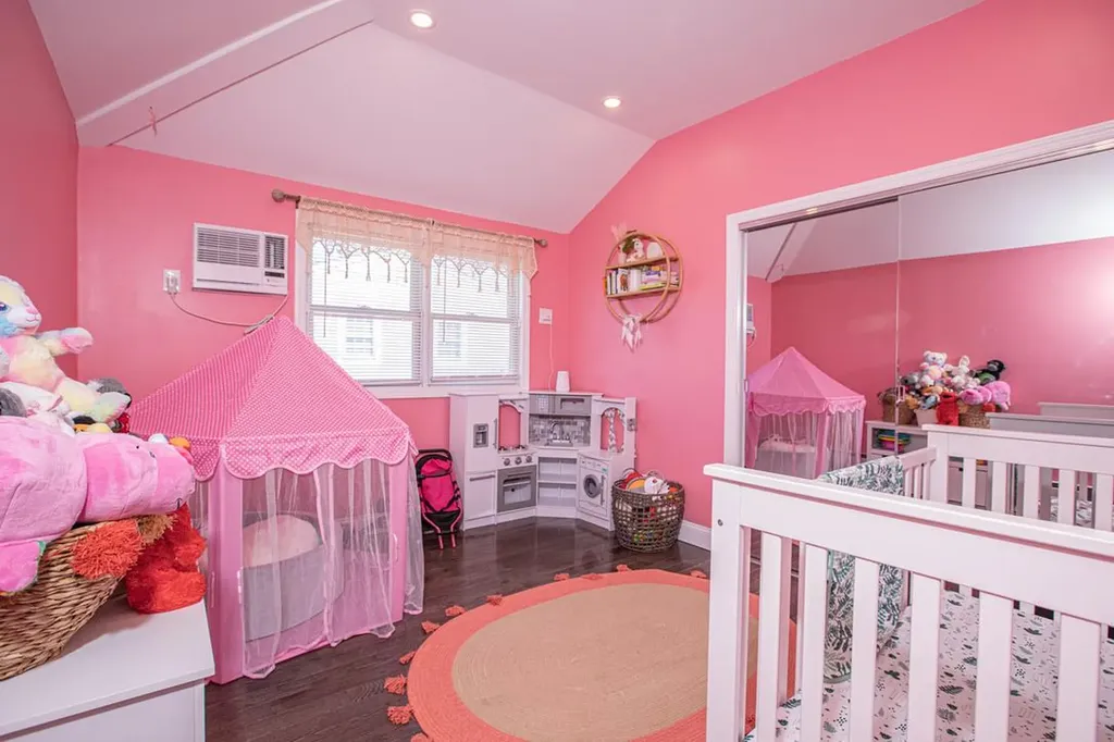 107 Phyllis Drive Patchogue NY 11772