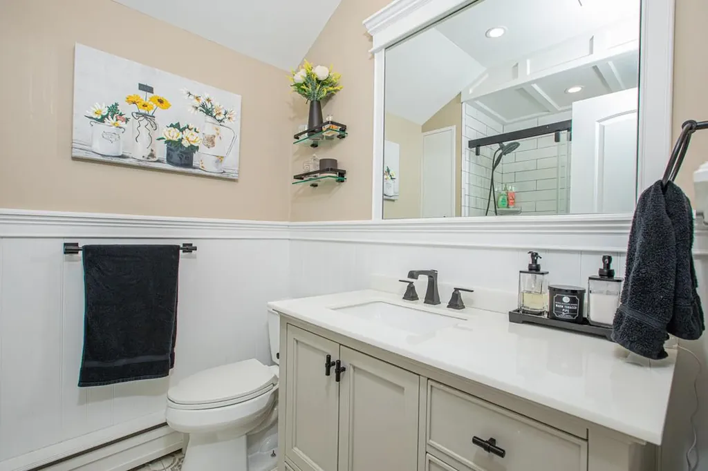 107 Phyllis Drive Patchogue NY 11772