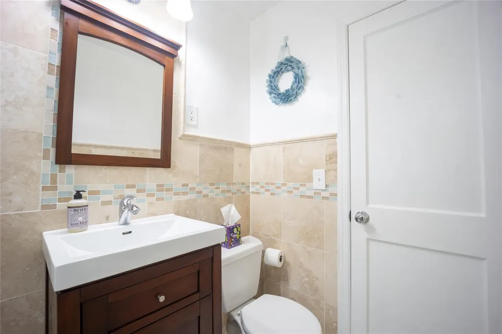 19 Floral Lane Yonkers NY 10703