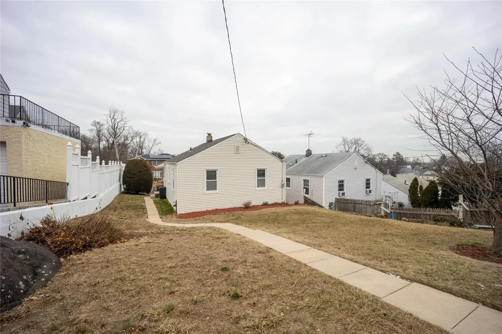19 Floral Lane Yonkers NY 10703