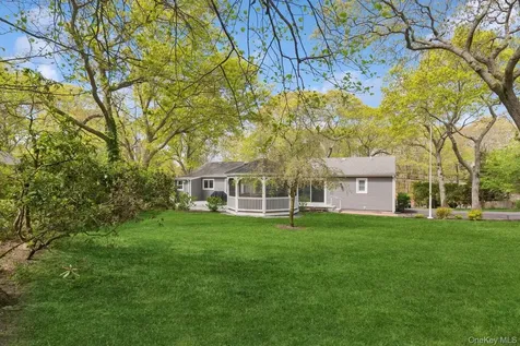 258 Church Lane Aquebogue NY 11931