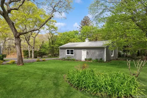 258 Church Lane Aquebogue NY 11931