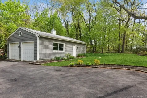 258 Church Lane Aquebogue NY 11931