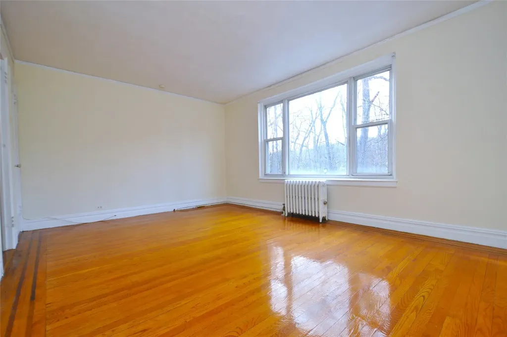 44 Garth Road Scarsdale NY 10583