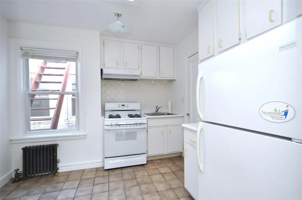 44 Garth Road Scarsdale NY 10583