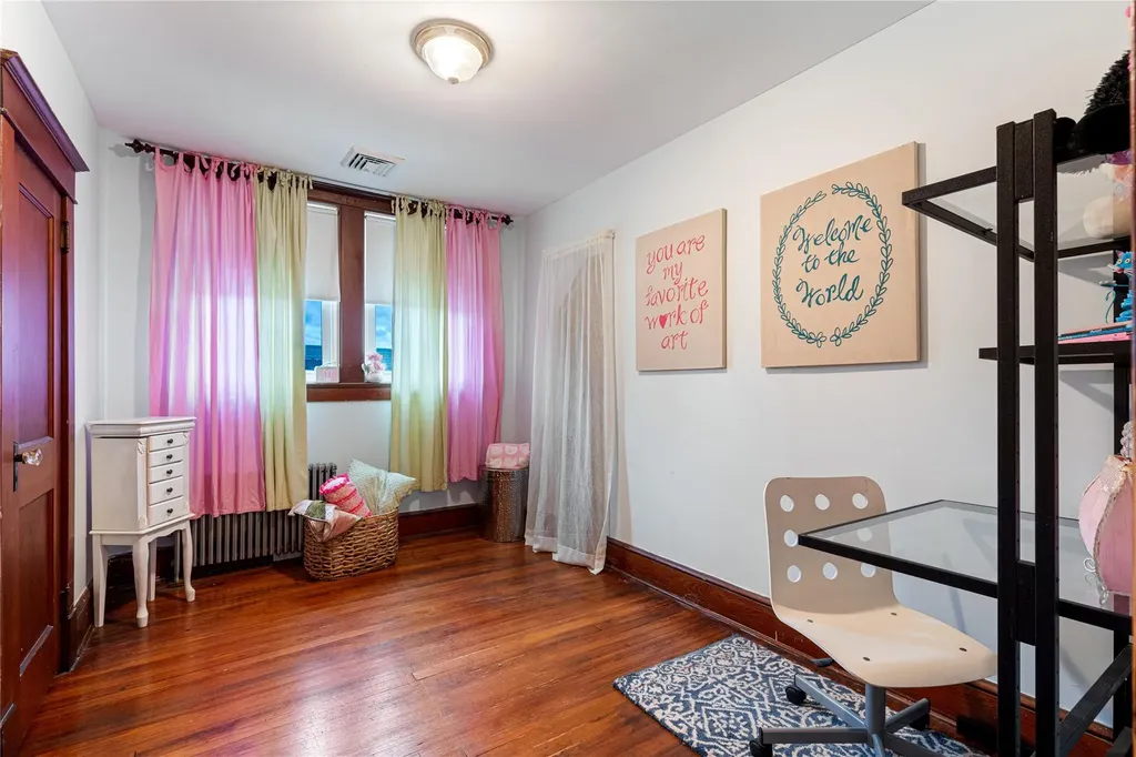 38 Vernon Street Patchogue NY 11772